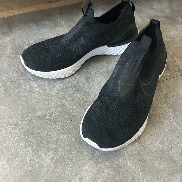 Nike Epic Phantom React Flyknit Slip-On Sneakers Women’s 10 Black - Picture 7 of 8